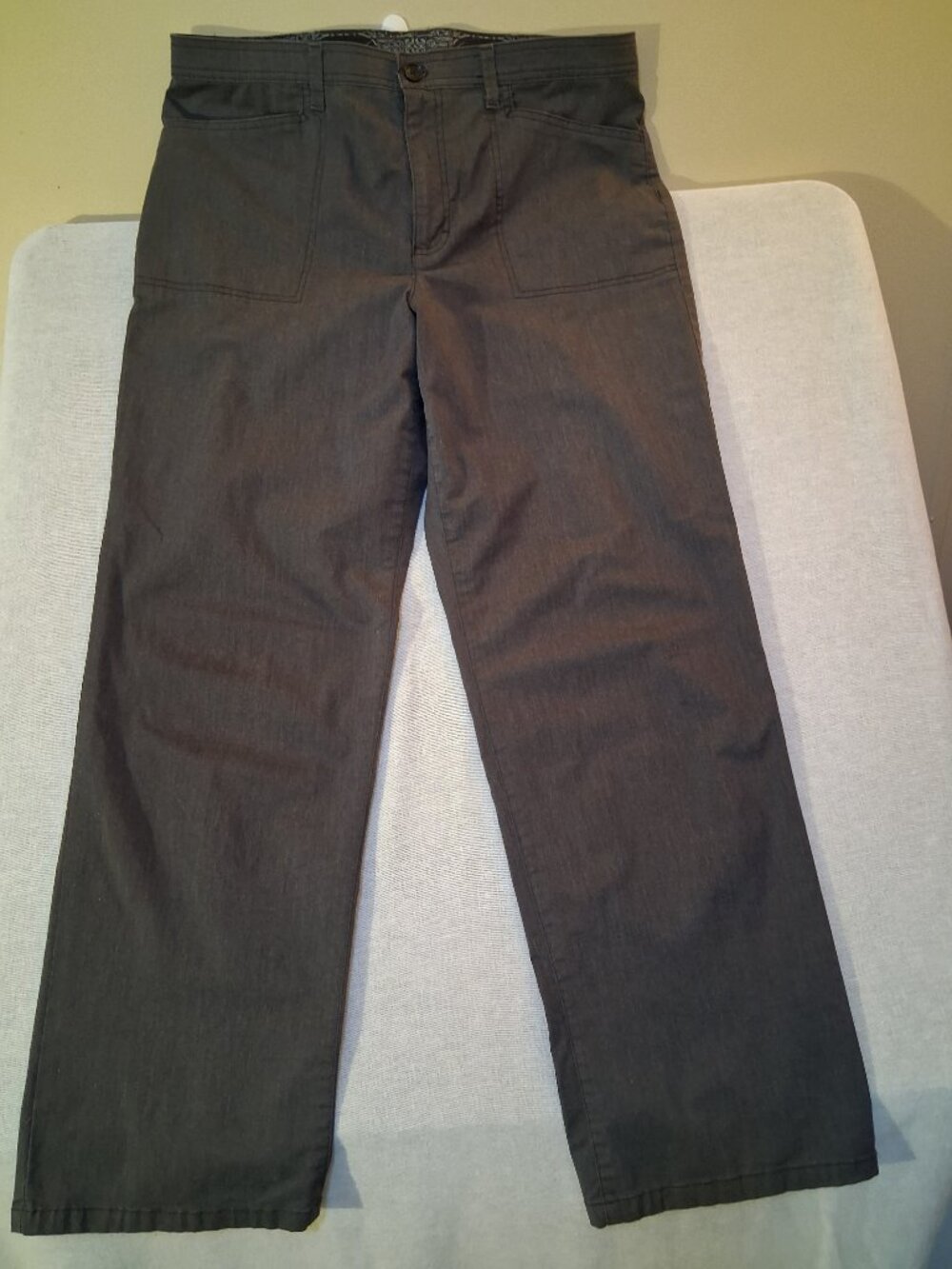 Gloria Vanderbilt "Mona PF" Mid-Rise Comfort Waist Utility Pants